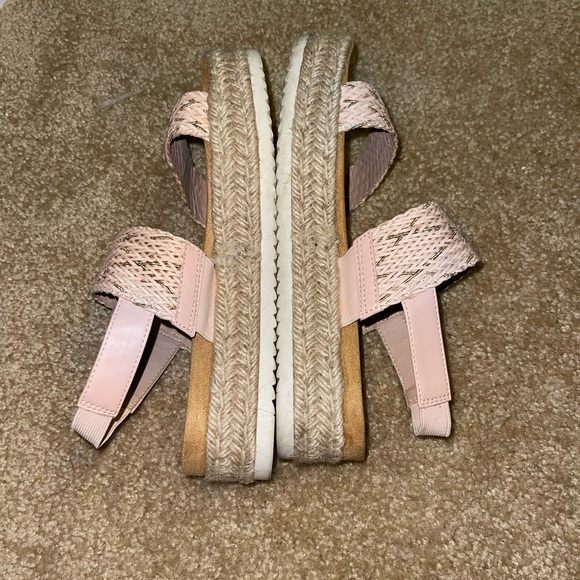 Me too Ricky sandal size 8m women - Picture 3 of 4